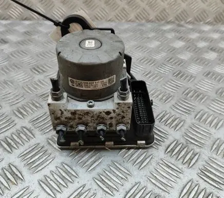Skoda Karoq ABS Pump 5Q0614517CQ 5Q0614517AC