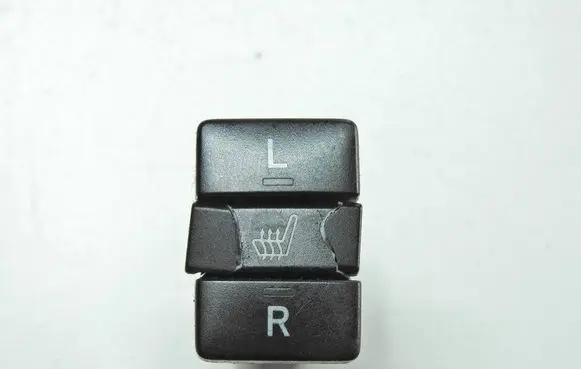 Toyota RAV 4 (XA30) Seat heating switch 15B088