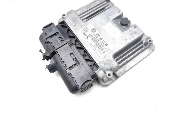Volkswagen Golf V Engine control unit/module 03G906021PP 0281014063