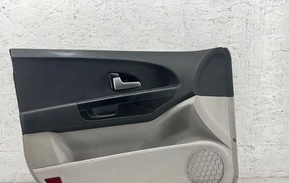 KIA Ceed Front door card panel trim 823101H000