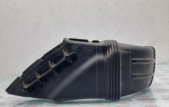 Audi A6 S6 C6 4F Air intake duct part 4F0129618J 4F0129739B