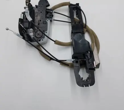Nissan Leaf II (ZE1) Front door lock