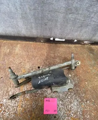 Renault Scenic I Front wiper linkage and motor 