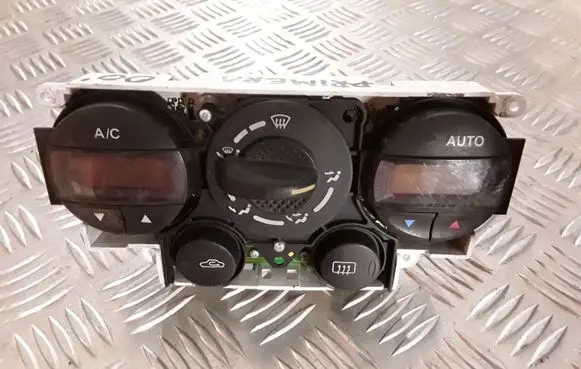 Nissan Primera Climate control unit 54394800F
