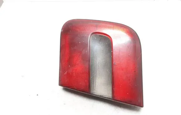 Volvo S70 V70 V70 XC Tailgate rear/tail lights 9151636 9151634