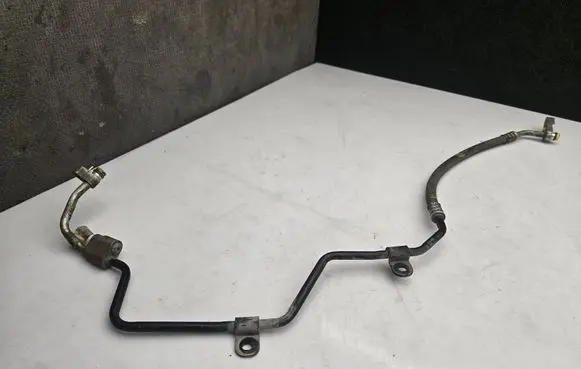 Volkswagen Crafter Air conditioning (A/C) pipe/hose A9068301315 8E0820721