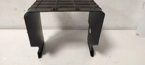 Battery box tray