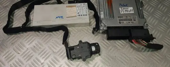 BMW 5 E60 E61 Engine ECU kit and lock set 7798422