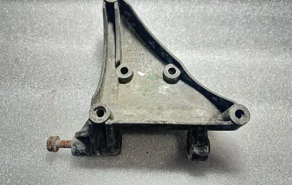 Audi A6 S6 C6 4F A/C compressor mount bracket 059260885F