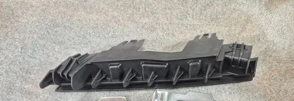 BMW 3 G20 G21 Headlight/headlamp mounting bracket 8496142