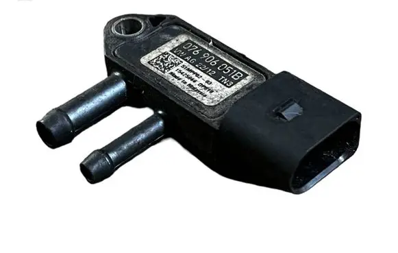 Volkswagen Jetta VI Exhaust gas pressure sensor 076906051B 15425966