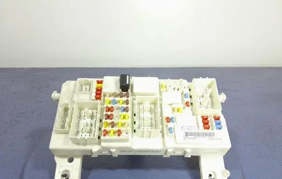 Fuse box set