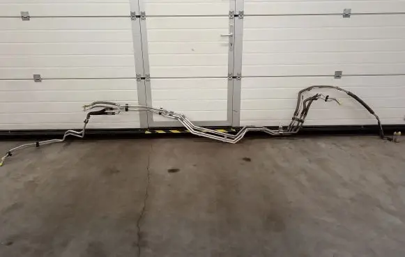 Chrysler Pacifica Engine coolant pipe/hose 68217334AB