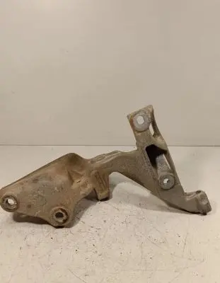 Nissan X-Trail T32 EGR valve cooler bracket A6261410040