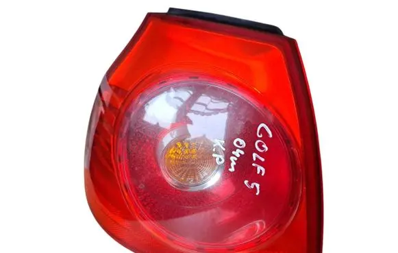 Volkswagen Golf V Rear/tail lights 4VFX13405AA