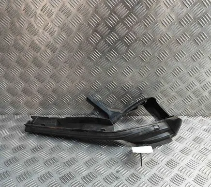 Fender trim (molding)