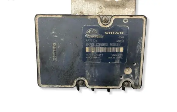 Volvo XC70 ABS Pump 8671224