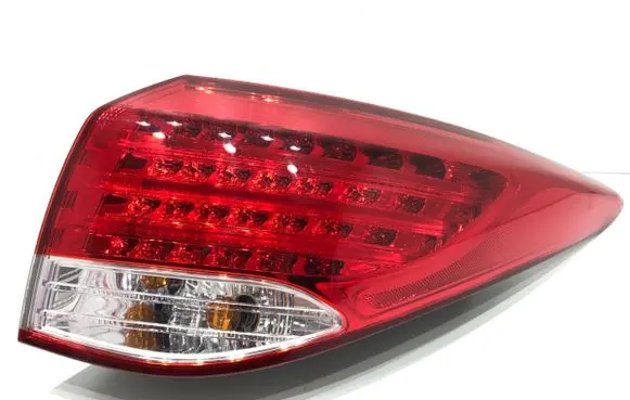 Hyundai i40 Rear/tail lights 92402-3Z000