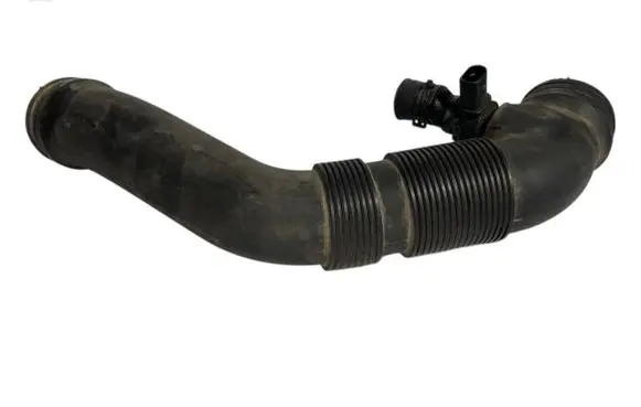 Air intake hose/pipe