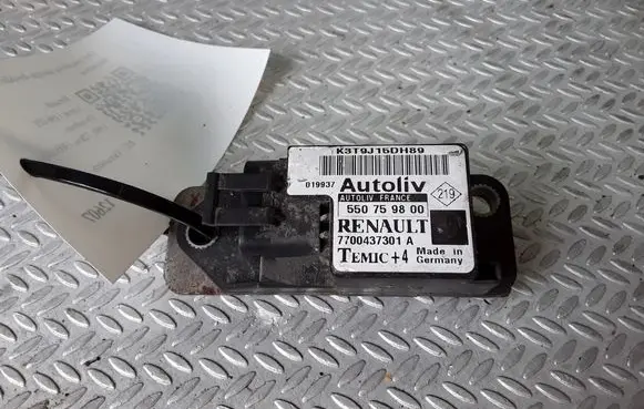 Renault Scenic I Airbag deployment crash/impact sensor 550759800 7700437301A