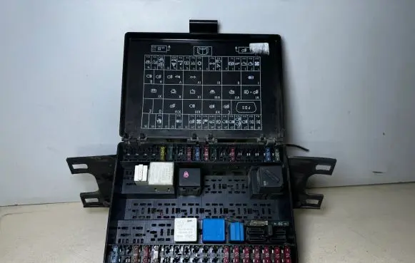 Ford Transit Fuse box set 95VB14K131AB 95VB14K131