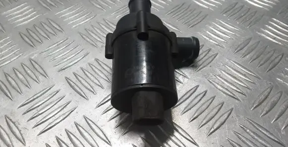Toyota Avensis T250 Electric auxiliary coolant/water pump
