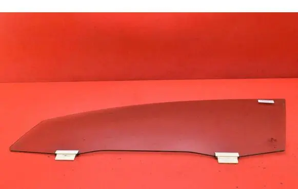 Volkswagen PASSAT CC Front door window glass four-door 