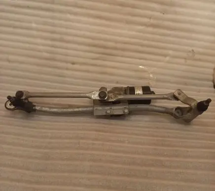 BMW 1 E81 E87 Front wiper linkage and motor 7193036 6058F 40512112V