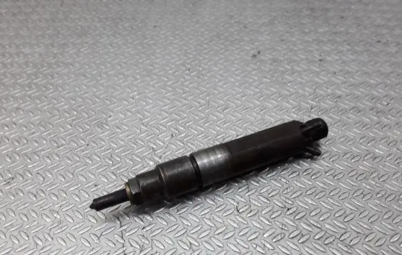 Volkswagen Sharan Fuel injector 028130201G