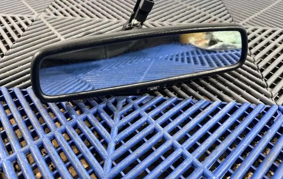 Lexus CT 200H Rear view mirror (interior) E11026004