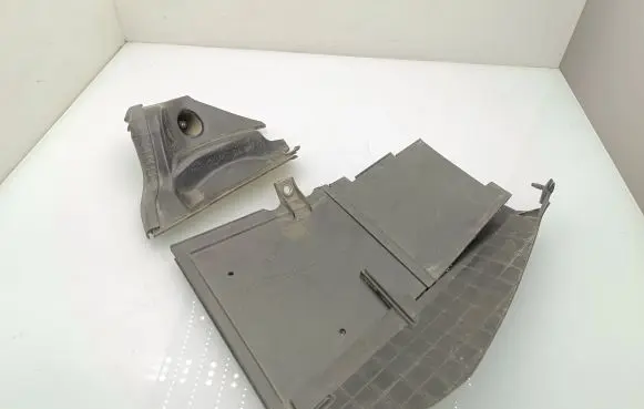 Volkswagen Transporter - Caravelle T5 Battery tray heat shield 7E0915430B 7H0915437 7H0915438A