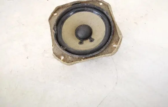 Audi A6 S6 C4 4A Front door speaker