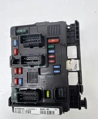 Citroen Xsara Picasso Fuse module U118470003