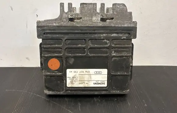 Audi A4 S4 B6 8E 8H Gearbox control unit/module 5WP2132 01N927733AD EJ004610006
