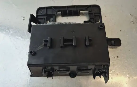 Peugeot 208 Other interior part 9825051180 9318