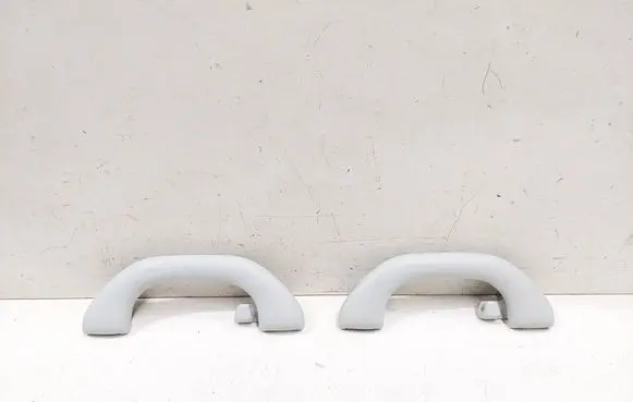 Rear interior roof grab handle