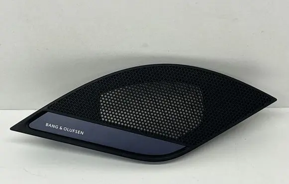 Side speaker trim/cover