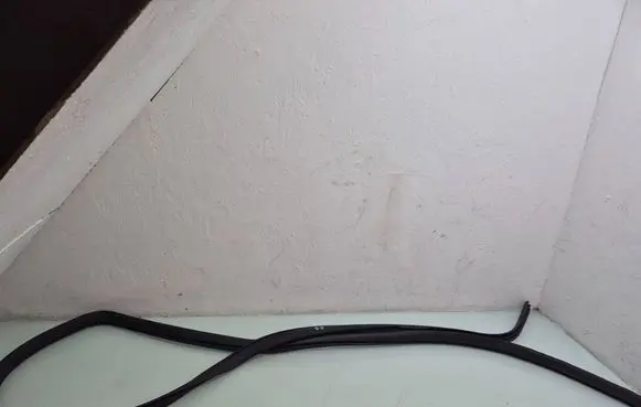 Dodge Grand Caravan Front door rubber seal 