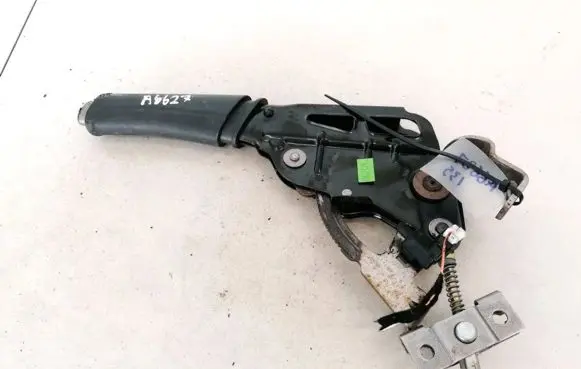 Handbrake/parking brake lever assembly