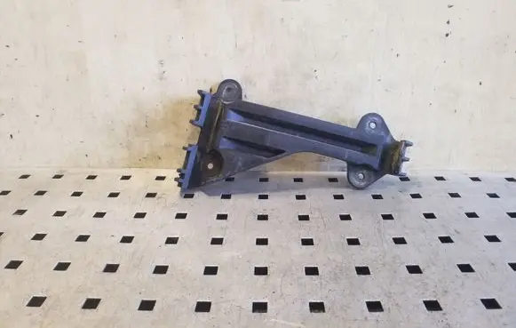 Audi A6 S6 C4 4A Front bumper mounting bracket 4A0807284A