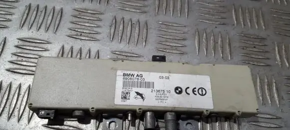 BMW 5 E39 Antenna control unit 690607803 21367510