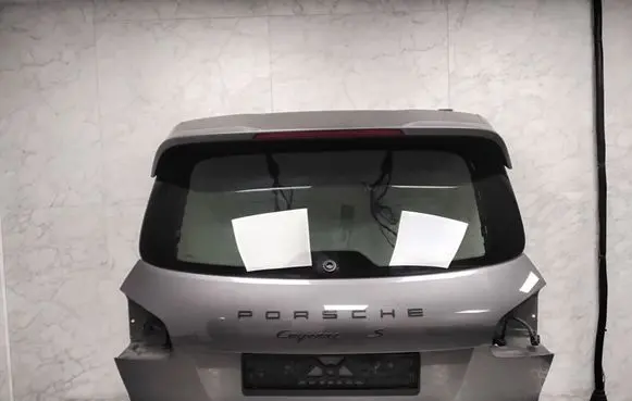 Tailgate/trunk/boot lid