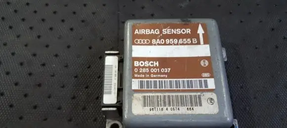 Audi A6 S6 C4 4A Airbag control unit/module 8A0959655B 0285001037