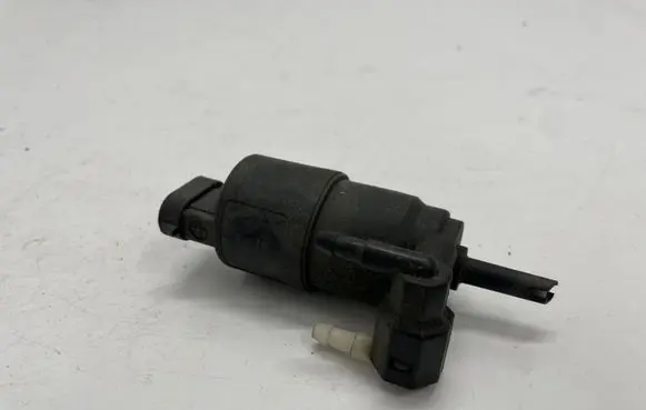 Opel Astra J Windscreen/windshield washer pump