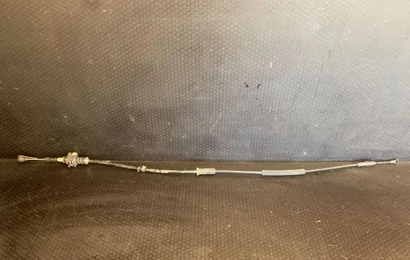 Opel Astra H Gear shift cable linkage 13190005