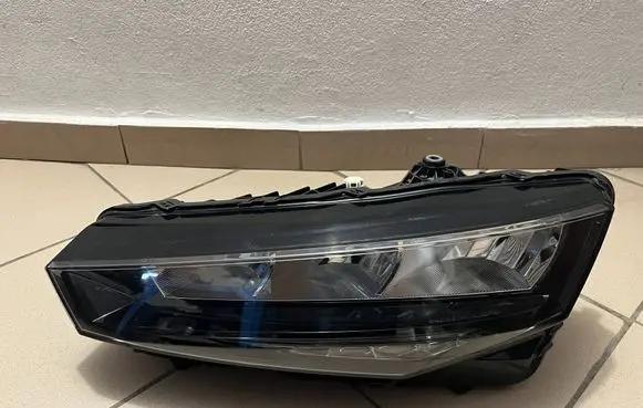 Skoda Scala Headlight/headlamp 655941015