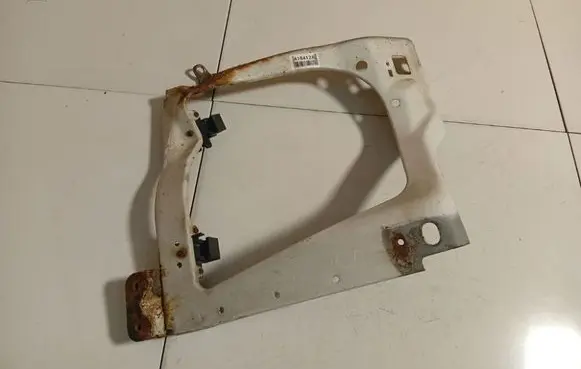 Ford Transit Headlight/headlamp mounting bracket 7C1113K019