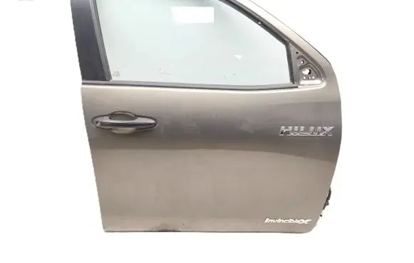 Toyota Hilux VIII Front door 