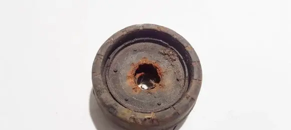 Audi 80 90 B3 Coil spring mount 8a0412355b