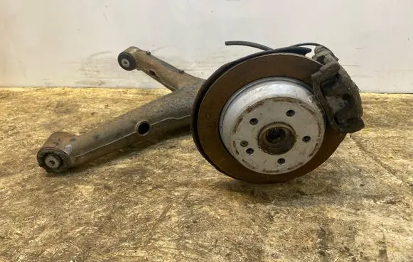 Mercedes-Benz Vito Viano W639 Rear wheel hub spindle/knuckle A639352